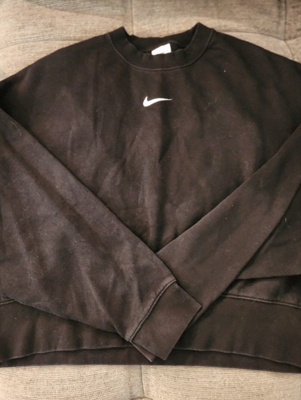 Womens Nike Black Crewneck Sweatshirt with White Swoosh. Matching Pants Posted!